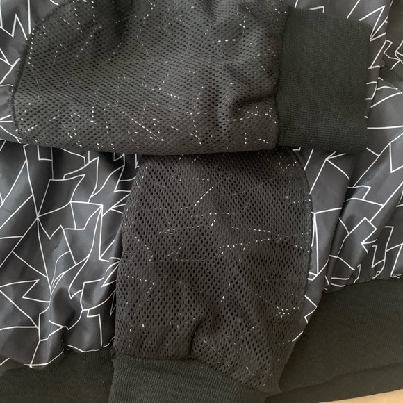 🇺🇸 CSG windbreaker hoodie - Picture 6 of 13